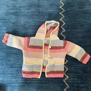 Baby gap sweater gently used in great condition
